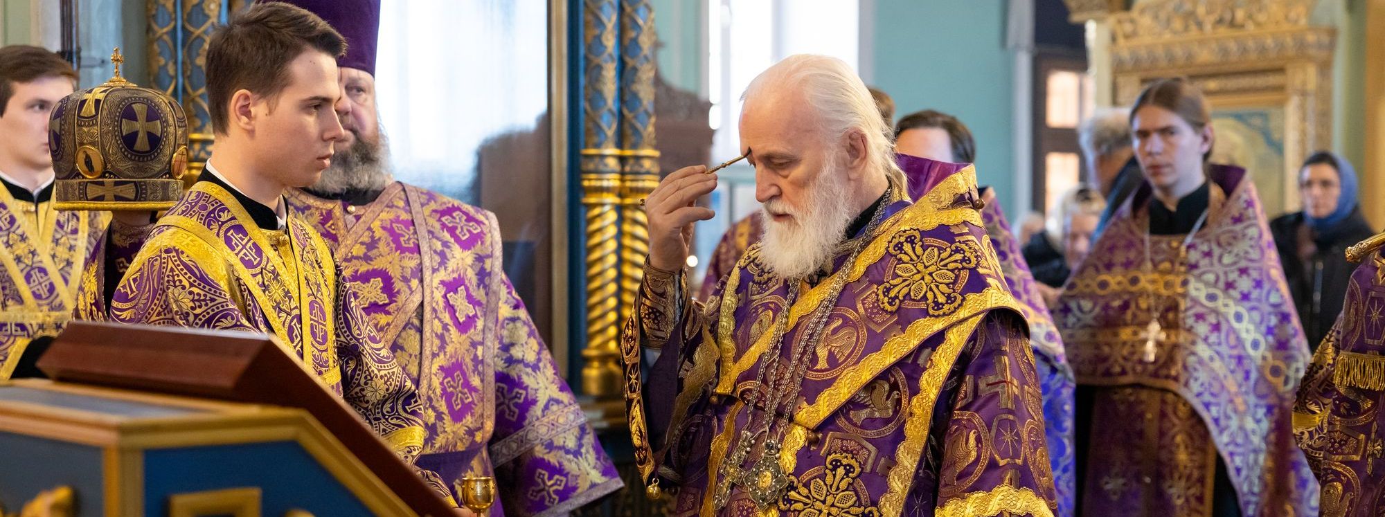 Всенощное бдение в Тихвинском храме города Коломны