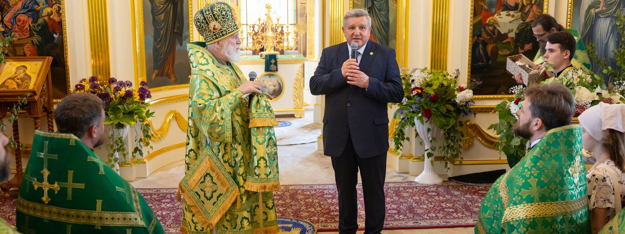 Архиерейское богослужение в Свято-Духовом храме села Шкинь Коломенского округа