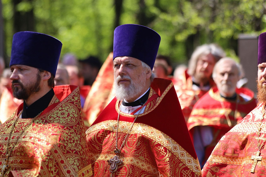 В праздник Собора новомучеников, в Бутове пострадавших, Патриарший наместник Московской митрополии возглавил Литургию на Бутовском полигоне