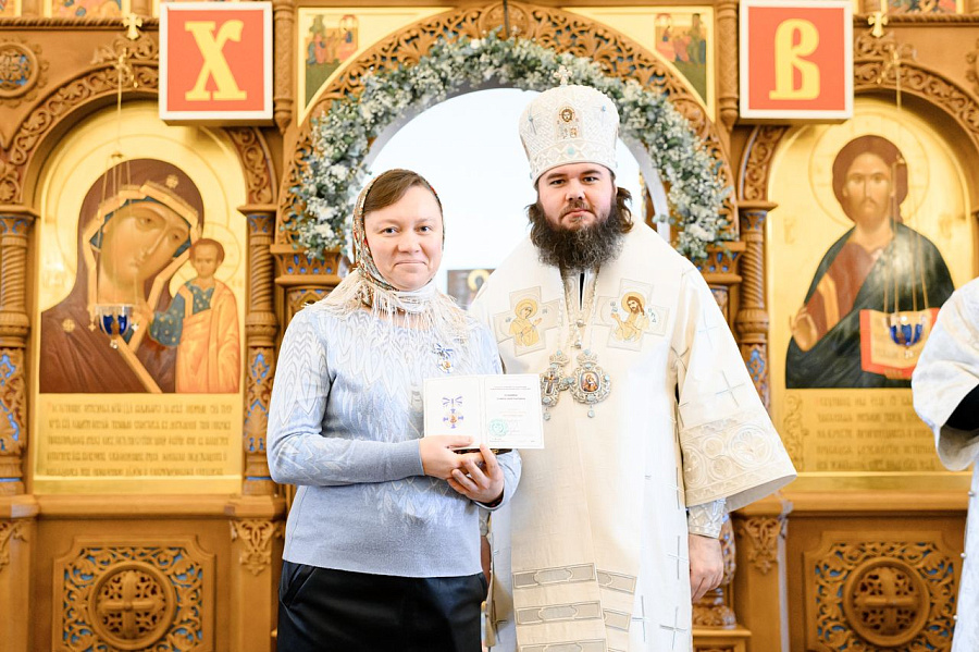 Епископ Фома совершил Божественную литургию в Казанском храме г. Долгопрудного
