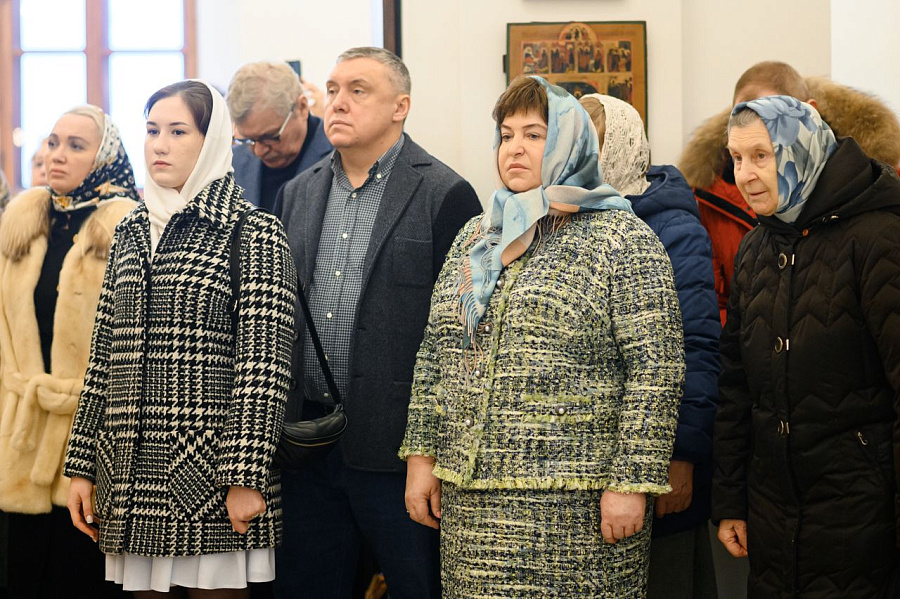 Епископ Фома совершил Божественную литургию в Казанском храме г. Долгопрудного