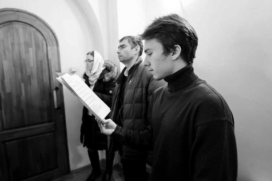 Епископ Фома совершил Божественную литургию в Казанском храме г. Долгопрудного
