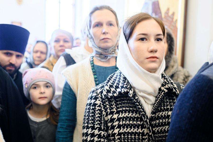 Епископ Фома совершил Божественную литургию в Казанском храме г. Долгопрудного