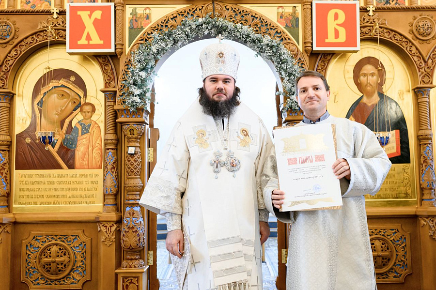 Епископ Фома совершил Божественную литургию в Казанском храме г. Долгопрудного