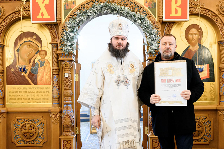 Епископ Фома совершил Божественную литургию в Казанском храме г. Долгопрудного