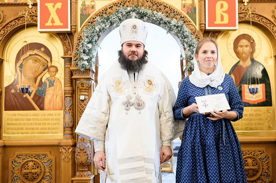 Епископ Фома совершил Божественную литургию в Казанском храме г. Долгопрудного