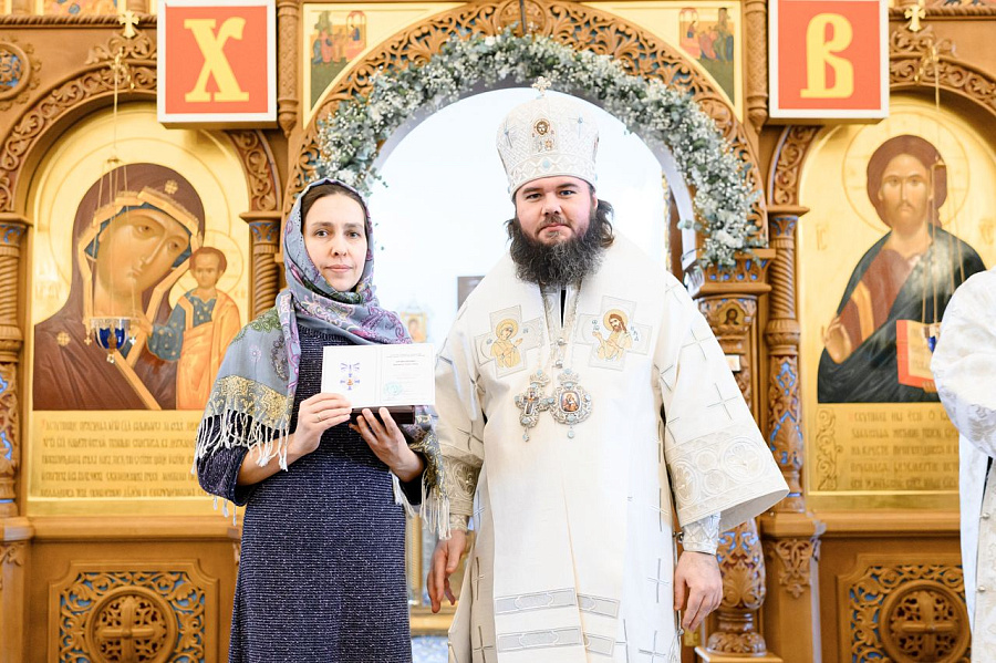Епископ Фома совершил Божественную литургию в Казанском храме г. Долгопрудного