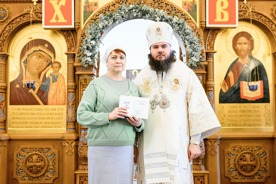Епископ Фома совершил Божественную литургию в Казанском храме г. Долгопрудного