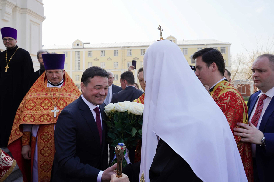 Митрополит Павел, архиереи и сонм духовенства Московской митрополии сослужили Святейшему Патриарху Кириллу за Божественной литургией в Николо-Угрешском монастыре