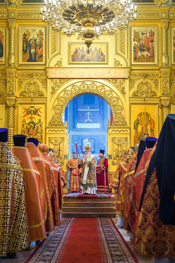 Митрополит Павел, архиереи и сонм духовенства Московской митрополии сослужили Святейшему Патриарху Кириллу за Божественной литургией в Николо-Угрешском монастыре
