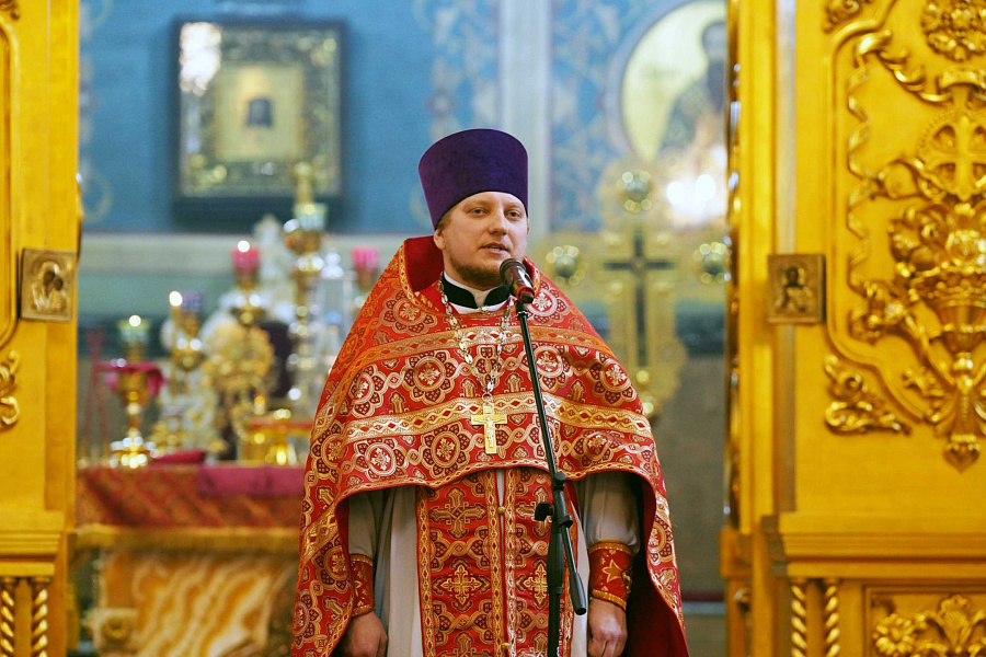 Митрополит Павел, архиереи и сонм духовенства Московской митрополии сослужили Святейшему Патриарху Кириллу за Божественной литургией в Николо-Угрешском монастыре