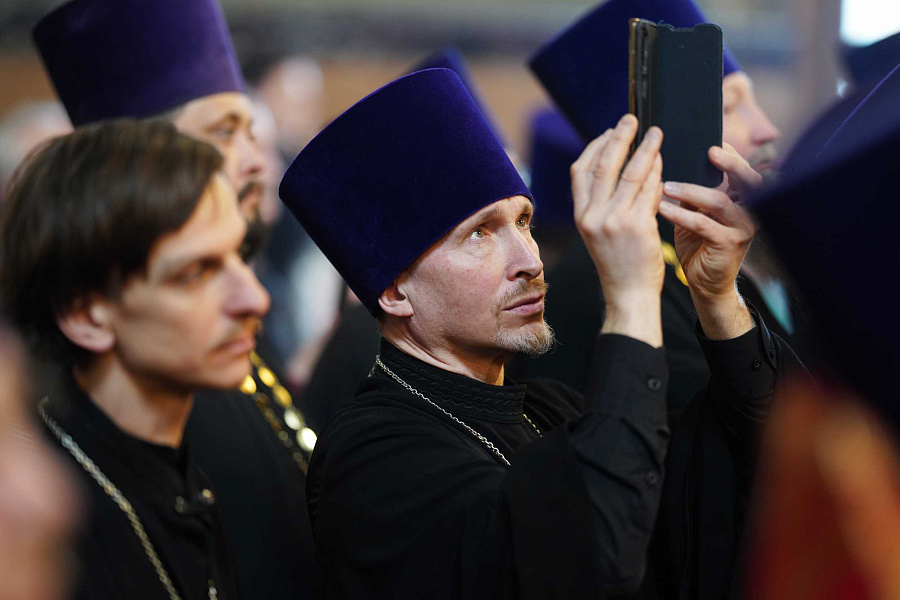 Митрополит Павел, архиереи и сонм духовенства Московской митрополии сослужили Святейшему Патриарху Кириллу за Божественной литургией в Николо-Угрешском монастыре