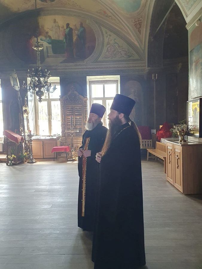 Посещение храмов Клинского благочиния