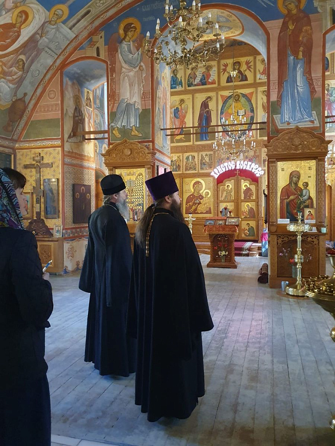 Посещение храмов Клинского благочиния