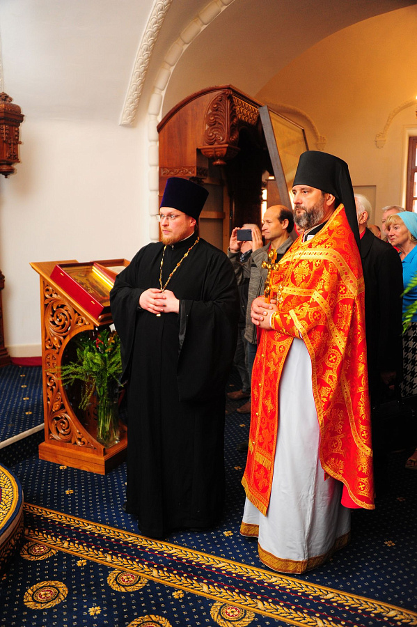 Престольный праздник в Патриаршем подворье храма святого апостола и евангелиста Иоанна Богослова под Вязом г. Москвы
