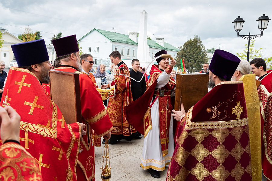 Престольный праздник в Иоанно-Богословском храме города Коломна