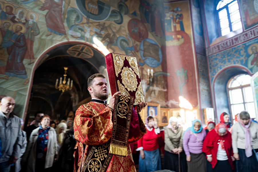 Престольный праздник храма Воскресения Словущего деревни Сертякино