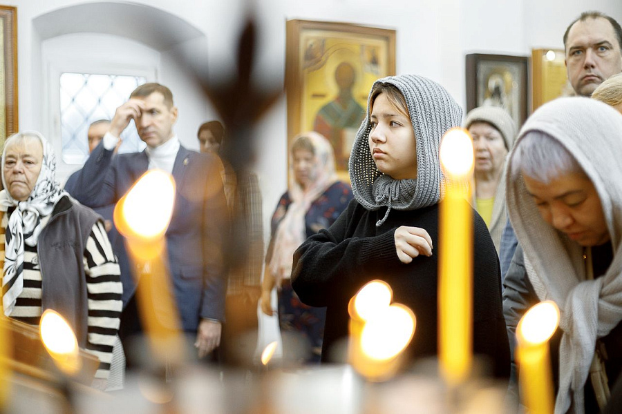 Епископ Кирилл принял участие в торжествах в честь 15-летия образования Долгопрудненского церковного округа