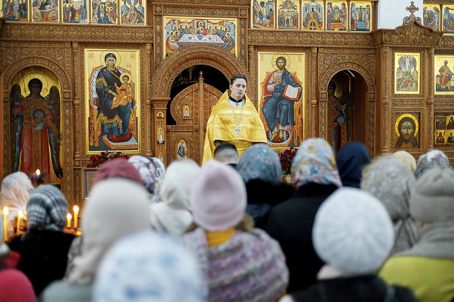 Епископ Кирилл принял участие в торжествах в честь 15-летия образования Долгопрудненского церковного округа
