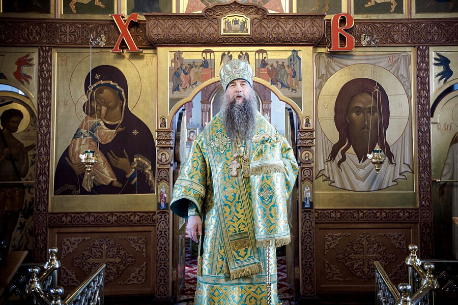 Епископ Кирилл совершил Литургию в храме преподобного Алексия, человека Божия, в Хотьково