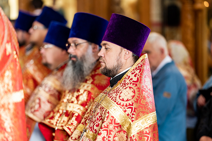 Архиерейское богослужение в Преображенском соборе города Люберцы