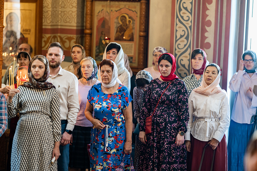 Архиерейское богослужение в Преображенском соборе города Люберцы