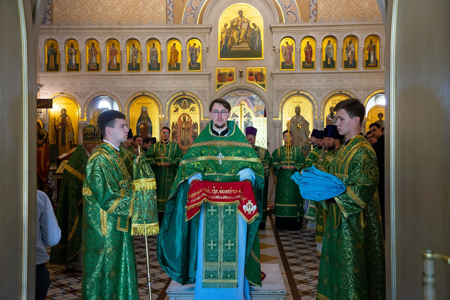 Митрополит Павел возглавил торжества по случаю окончания учебного года в Коломенской духовной семинарии