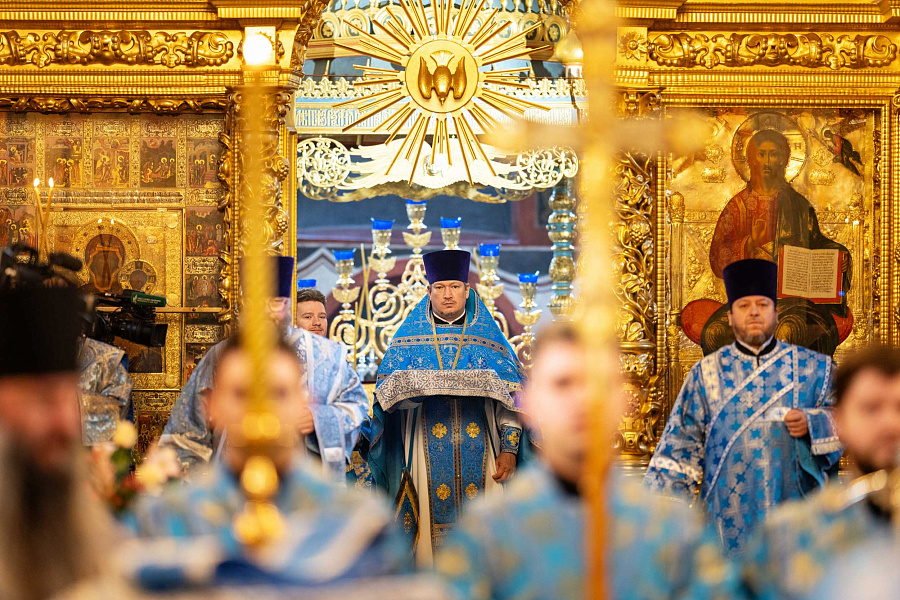 Предстоятель Русской Церкви совершил освящение Смоленского собора Новодевичьего монастыря г. Москвы
