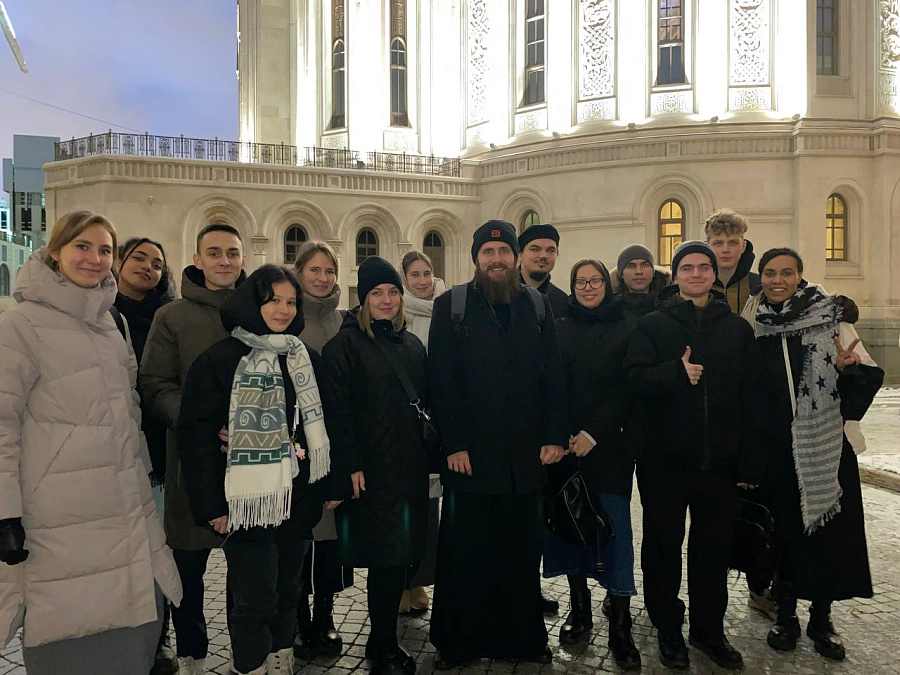 Экскурсия в Сретенский монастырь из Мытищ