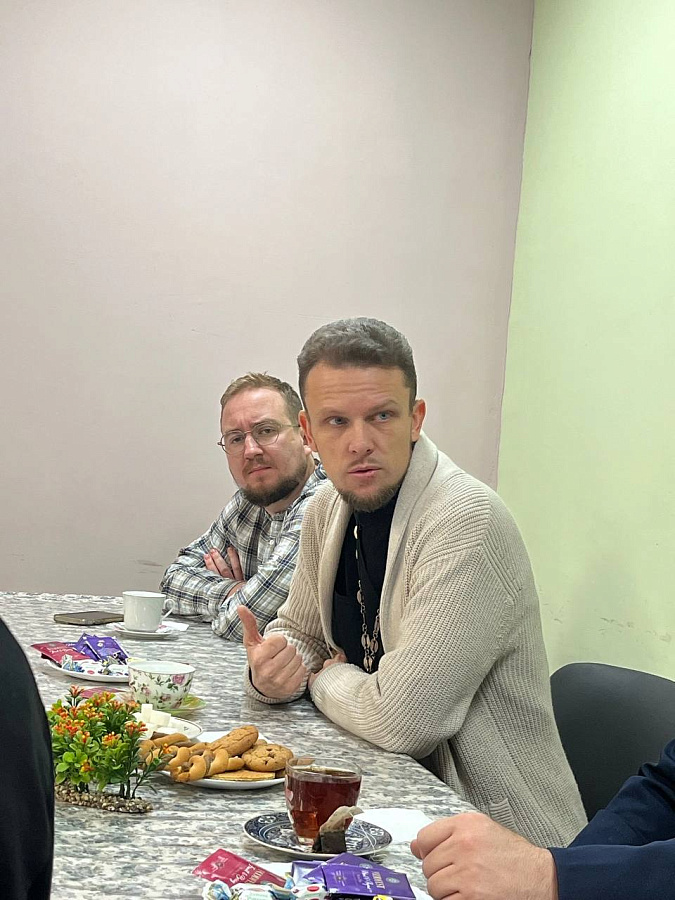 Диалог студентов и священнослужителей в Бронницком филиале университета МАДИ