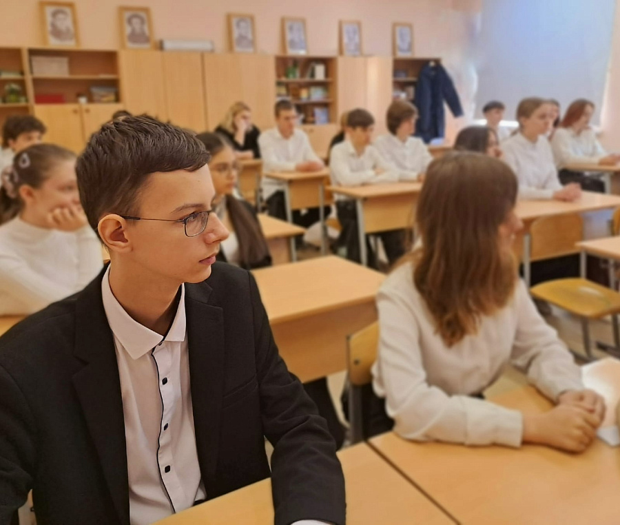 Беседа о семейных ценностях в Гимназии г. Бронницы 