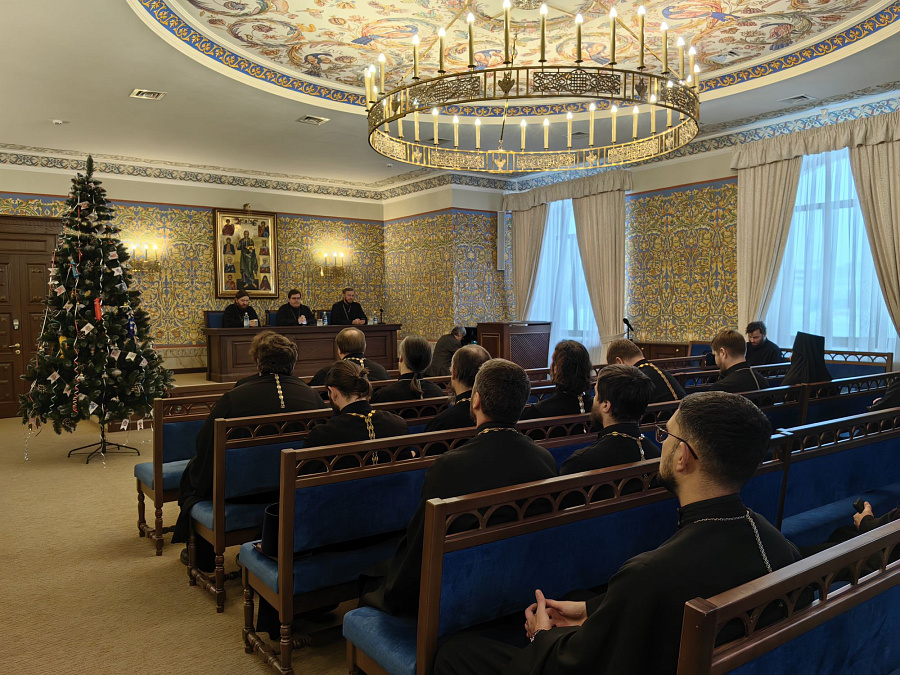 Собрание Межъепархиального отдела по работе с молодëжью Московской митрополии