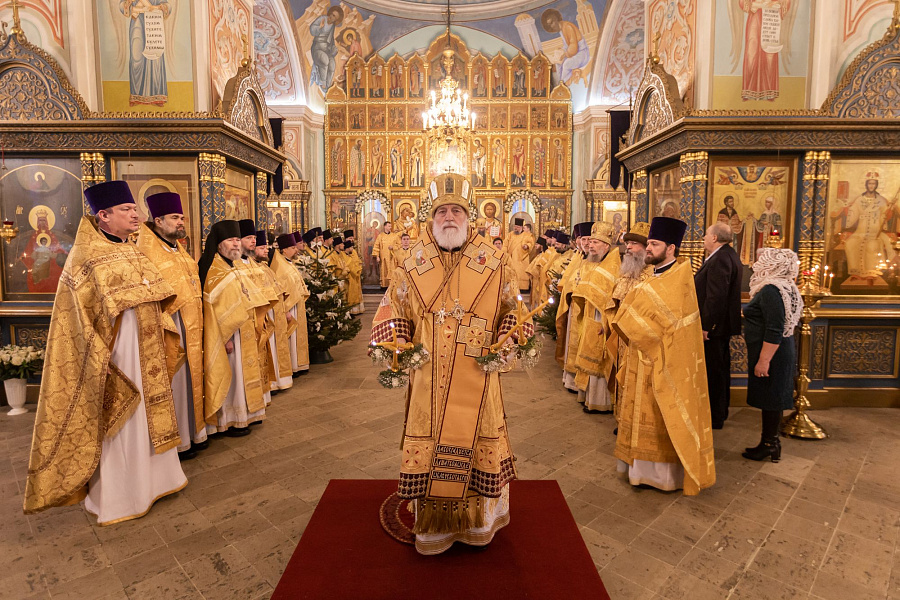 Божественная литургия во второй день праздника Рождества Христова в Коломне