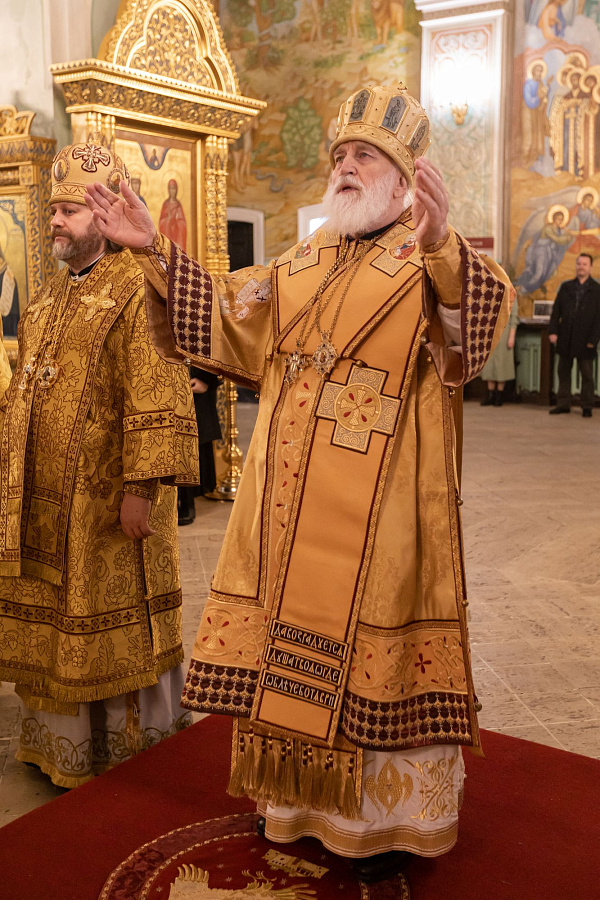 Божественная литургия во второй день праздника Рождества Христова в Коломне