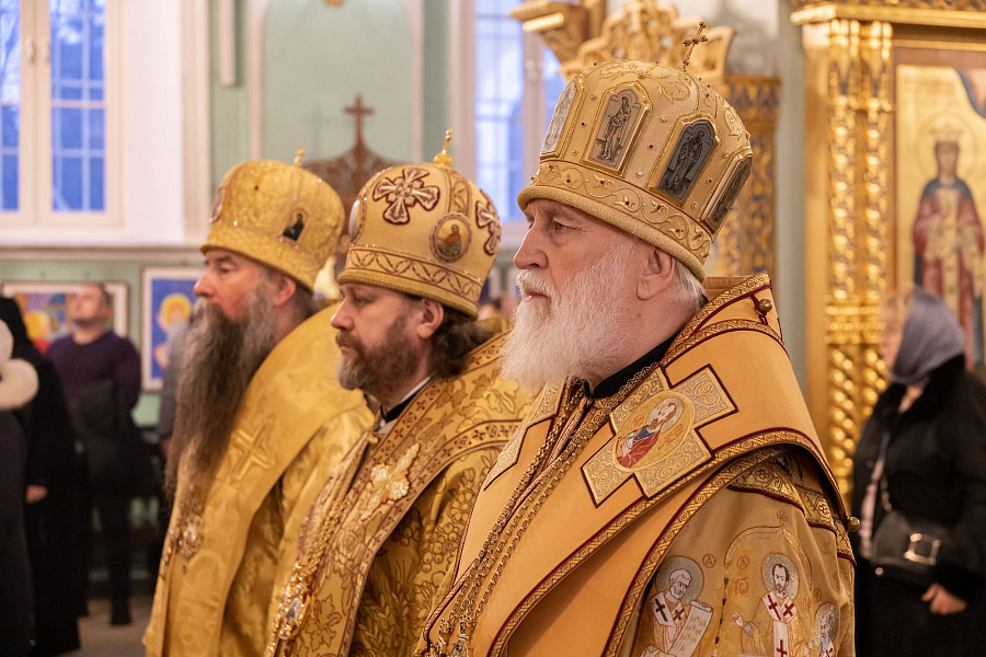 Божественная литургия во второй день праздника Рождества Христова в Коломне