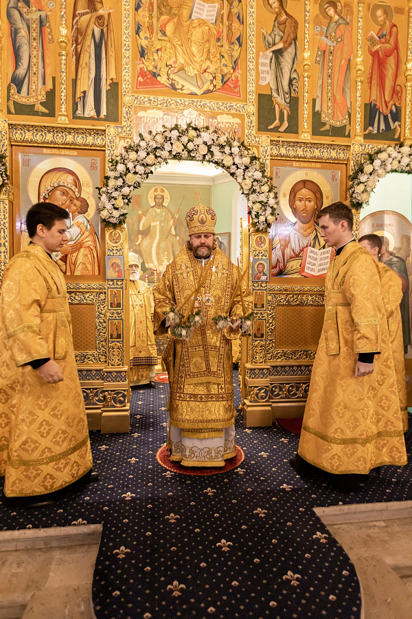 Божественная литургия во второй день праздника Рождества Христова в Коломне