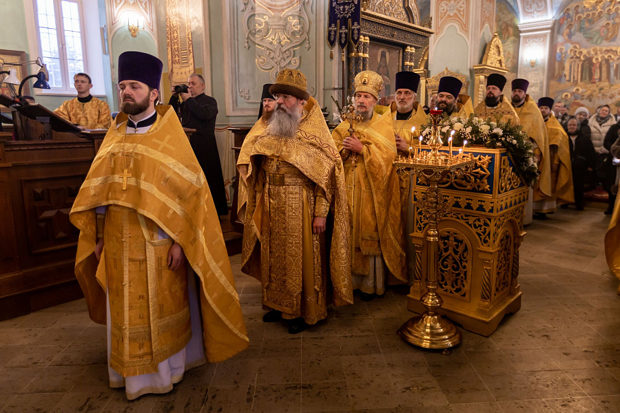 Божественная литургия во второй день праздника Рождества Христова в Коломне