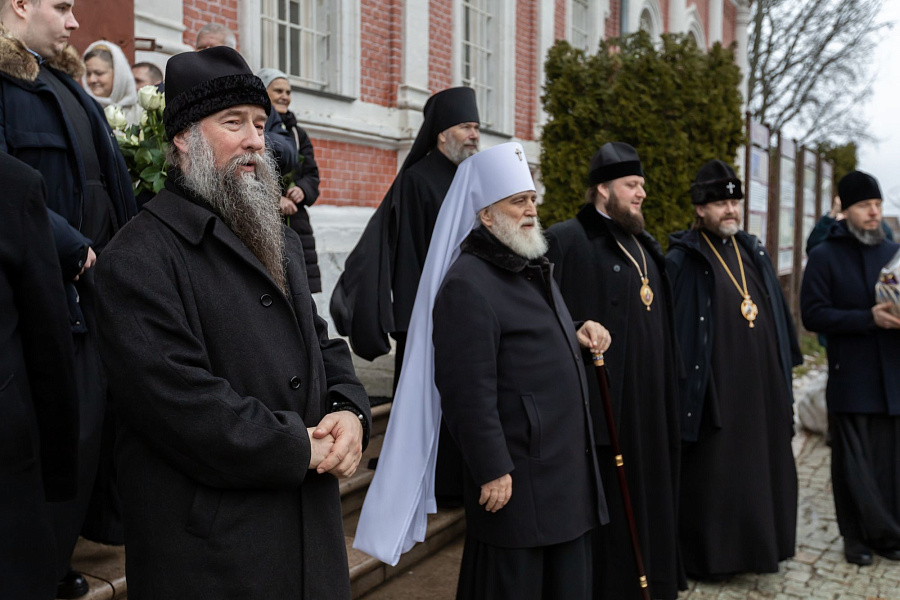Божественная литургия во второй день праздника Рождества Христова в Коломне