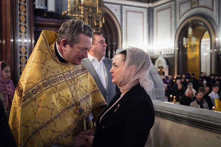 В шестнадцатую годовщину интронизации Святейшего Патриарха Кирилла в Храме Христа Спасителя совершена Божественная литургия