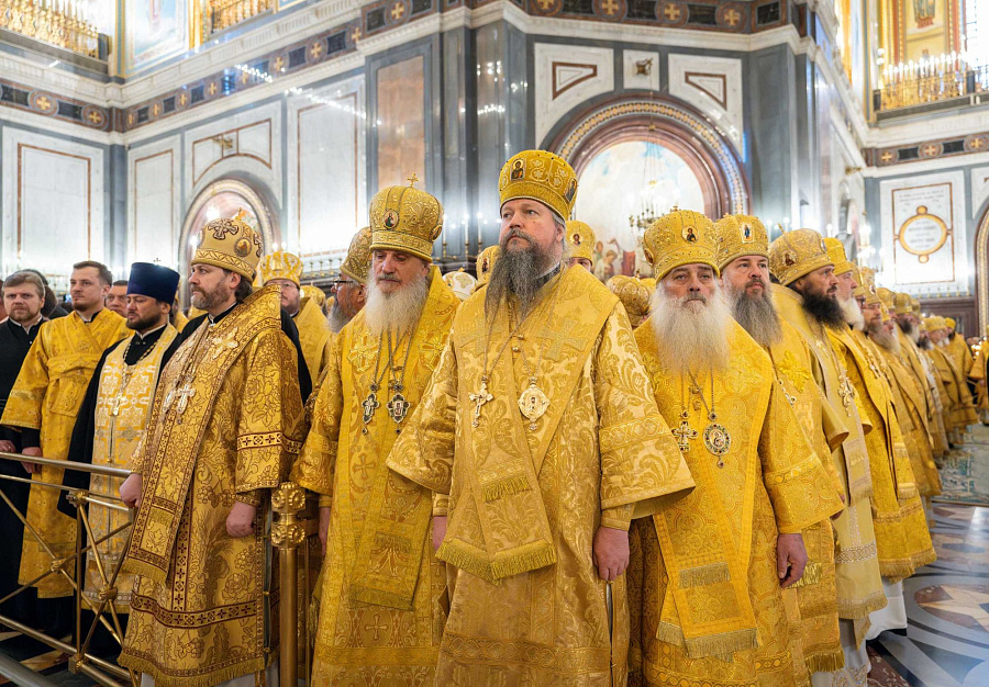 В шестнадцатую годовщину интронизации Святейшего Патриарха Кирилла в Храме Христа Спасителя совершена Божественная литургия