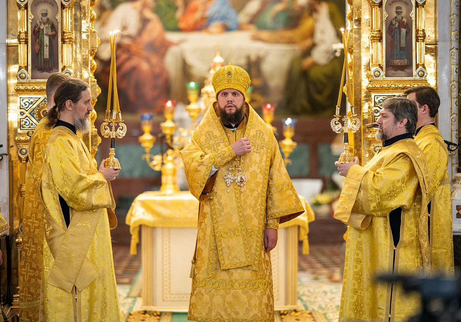 В шестнадцатую годовщину интронизации Святейшего Патриарха Кирилла в Храме Христа Спасителя совершена Божественная литургия