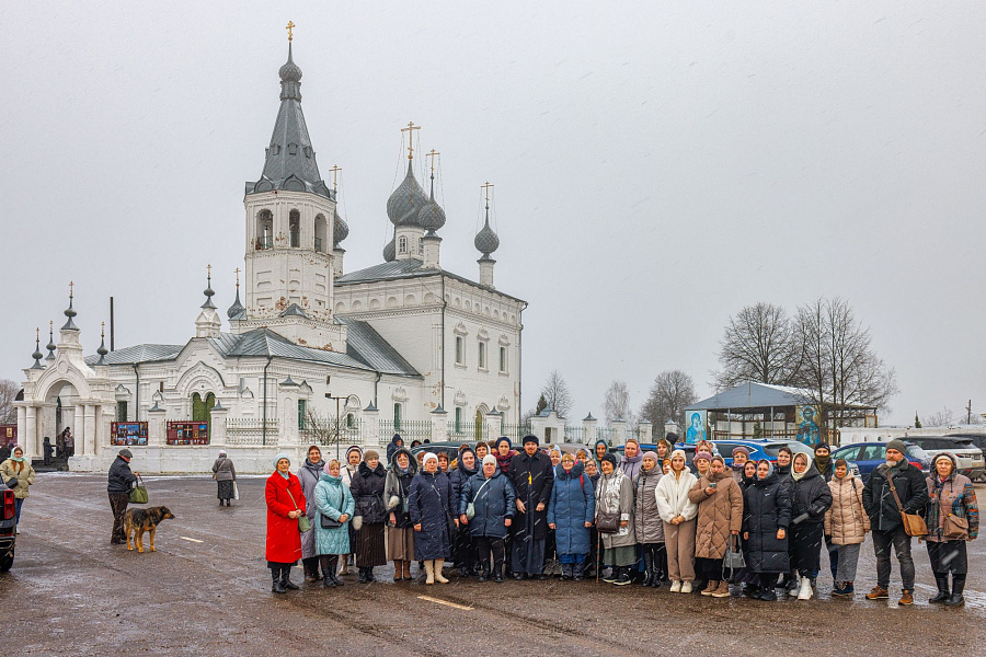 Паломническая поездка прихожан Иоанно-Богословского храма города Коломны в Годеново и к святыням Переславльской земли