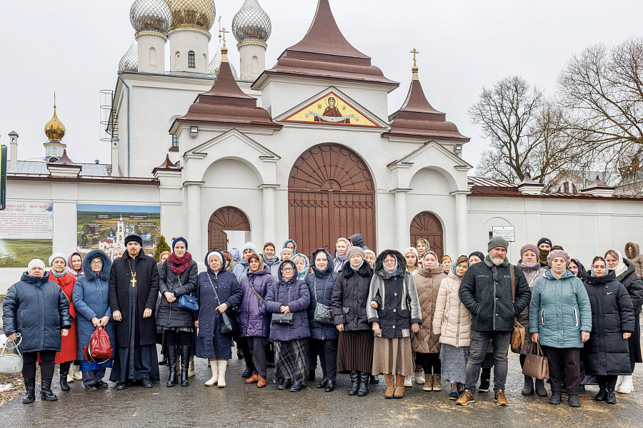 Паломническая поездка прихожан Иоанно-Богословского храма города Коломны в Годеново и к святыням Переславльской земли