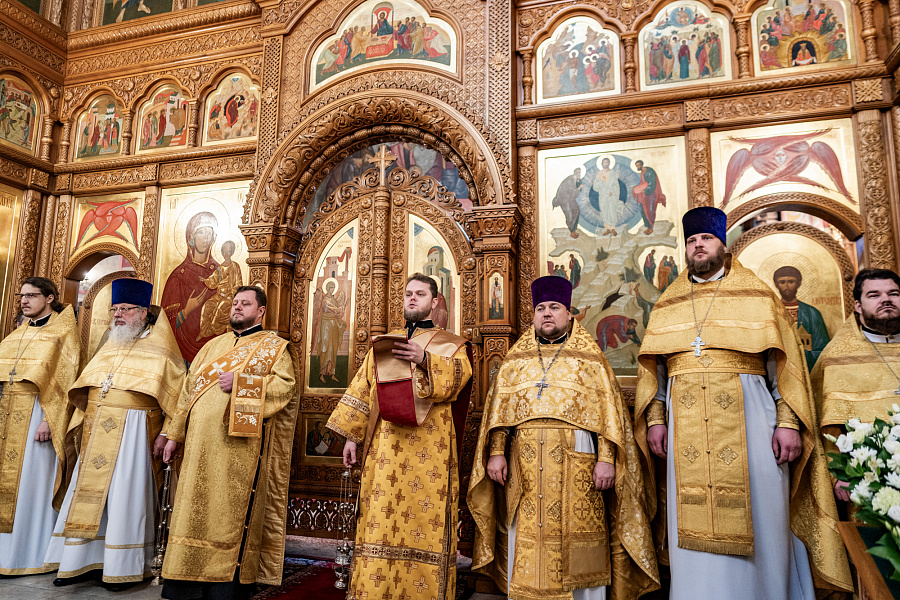 Архиерейское богослужение в Преображенском соборе города Люберцы