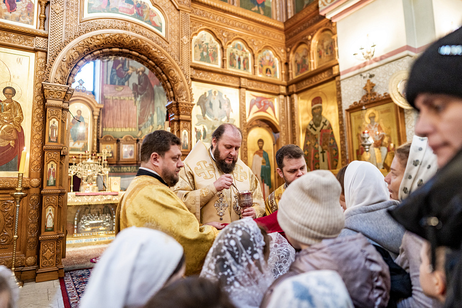 Архиерейское богослужение в Преображенском соборе города Люберцы