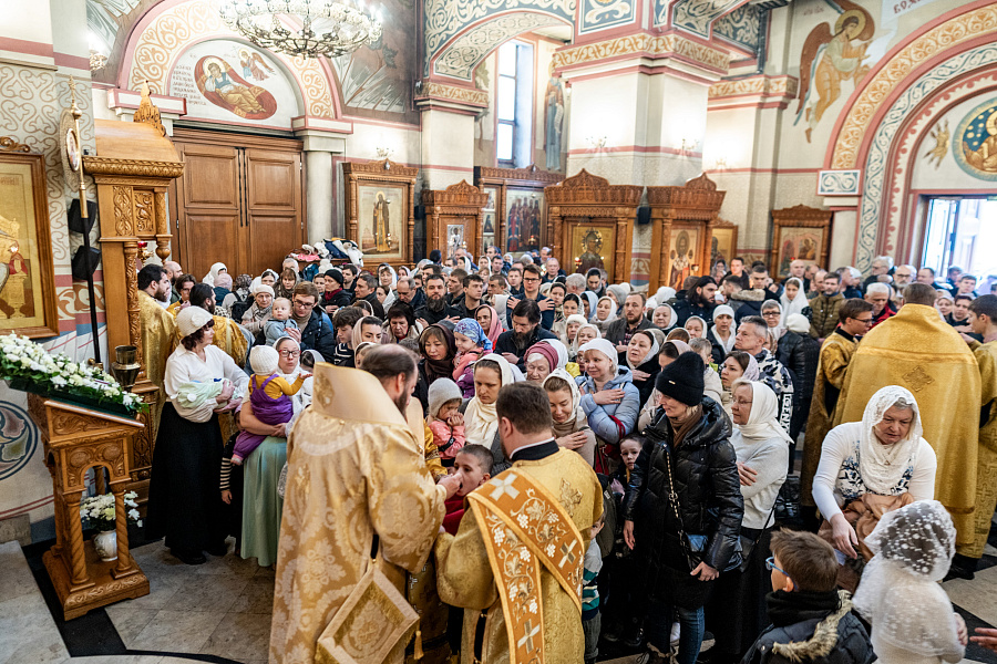 Архиерейское богослужение в Преображенском соборе города Люберцы