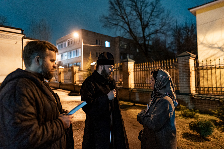 Великое повечерие с чтением Великого покаянного канона в храме Владимирской иконы Божией Матери в посёлке Красково г.о. Люберцы