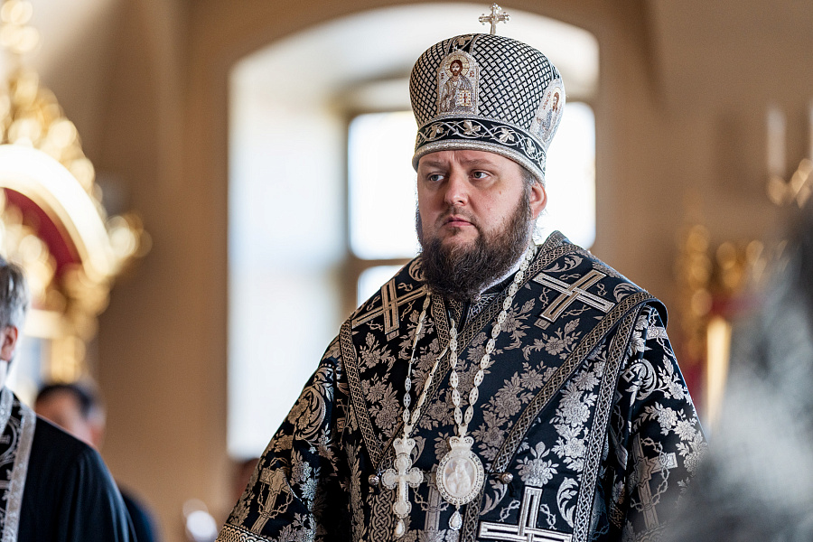 Архиерейское богослужение в Великий Понедельник в Вознесенской Давидовой пустыни