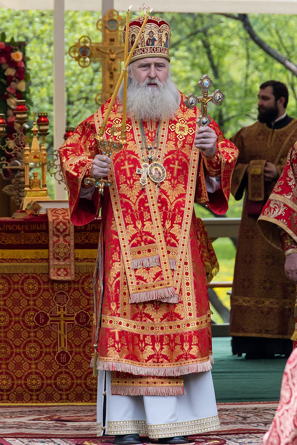 В праздник Собора новомучеников, в Бутове пострадавших, Патриарший наместник Московской митрополии возглавил Литургию на Бутовском полигоне