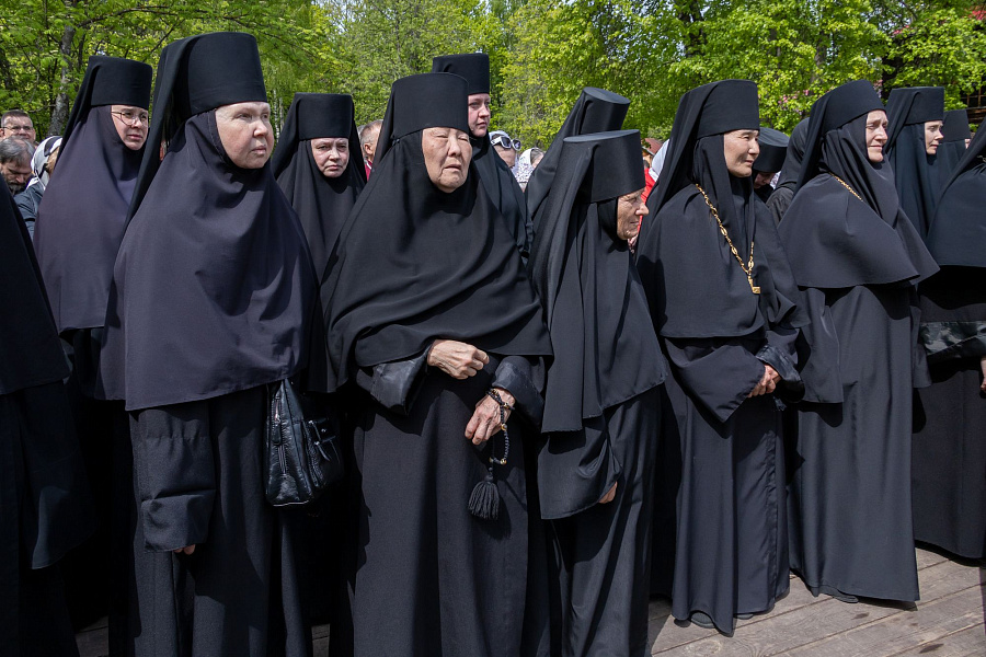 В праздник Собора новомучеников, в Бутове пострадавших, Патриарший наместник Московской митрополии возглавил Литургию на Бутовском полигоне